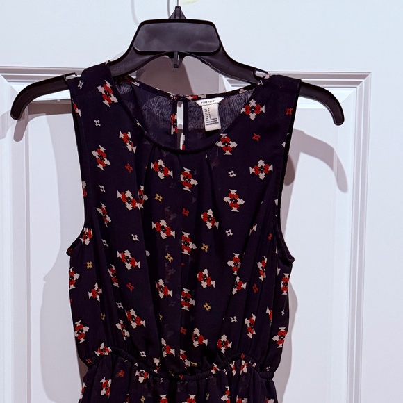 🌸 Forever 21 Navy Printed Sleeveless Peplum Dress – Size Small - Picture 1 of 5